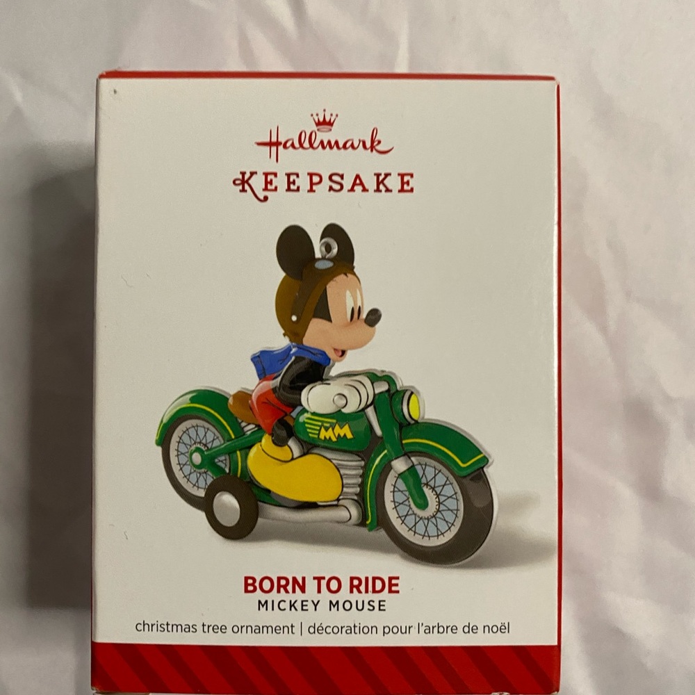 Hallmark Keepsake Bundle - Picture 4 of 6